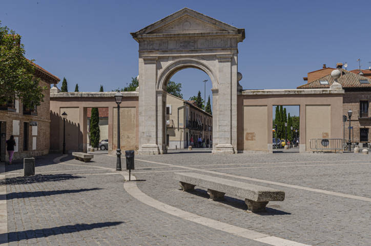 60 - Comunidad de Madrid - Alcala de Henares - Puerta de Madrid